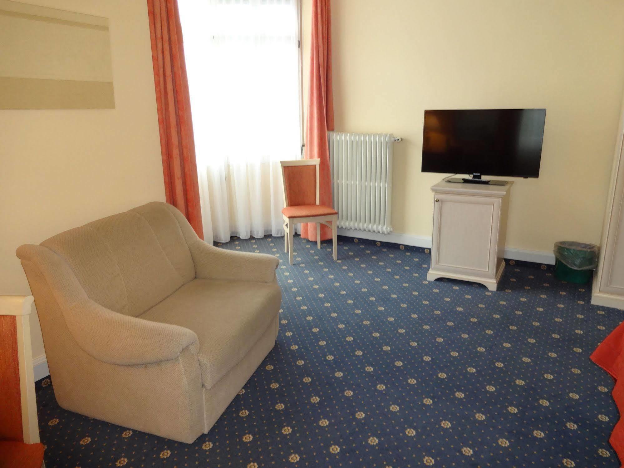 Schweizerhof 3*